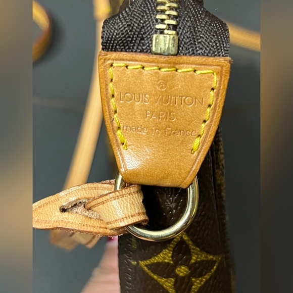 ‼️sold‼️Louis Vuitton Pochette Accessories - Picture 3 of 16
